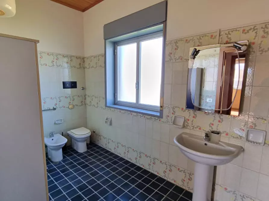 Immagine 23 di Ufficio in affitto  in via j. f. kennedy a Milazzo