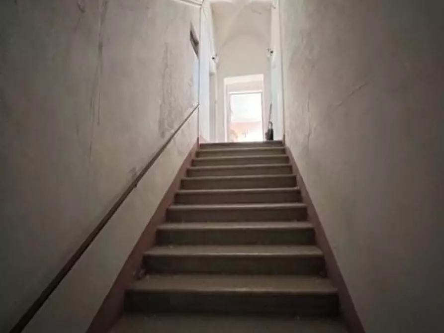 Immagine 20 di Palazzo in vendita  a Santarcangelo Di Romagna