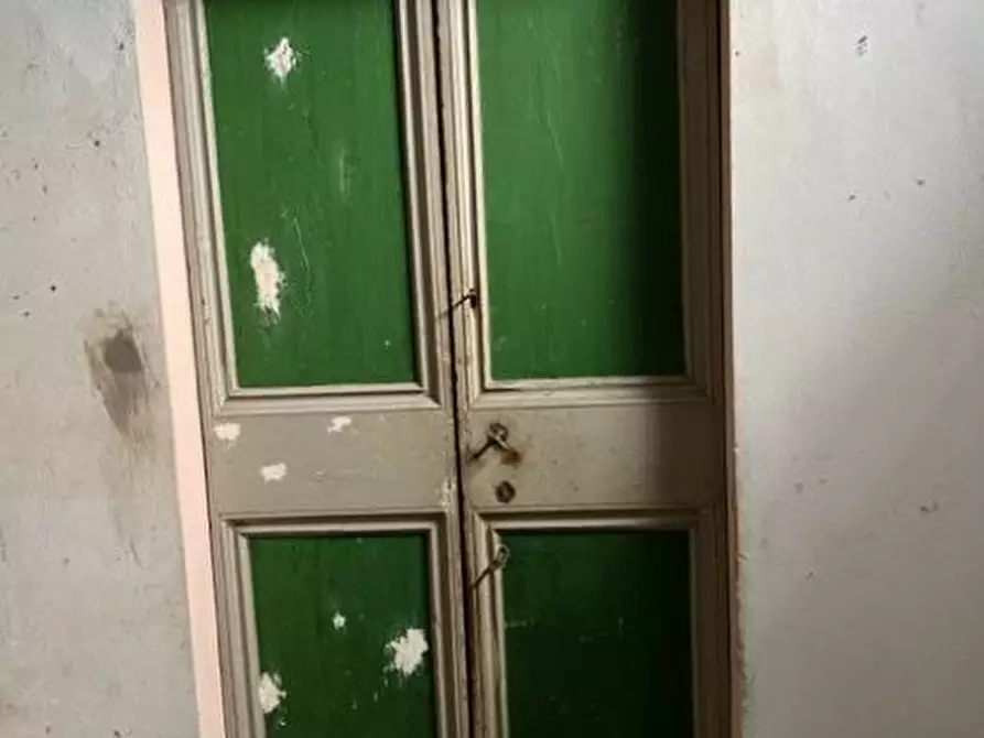 Immagine 24 di Palazzo in vendita  a Santarcangelo Di Romagna