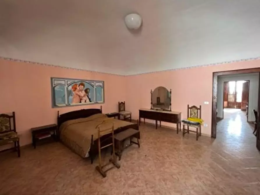 Immagine 29 di Palazzo in vendita  a Santarcangelo Di Romagna