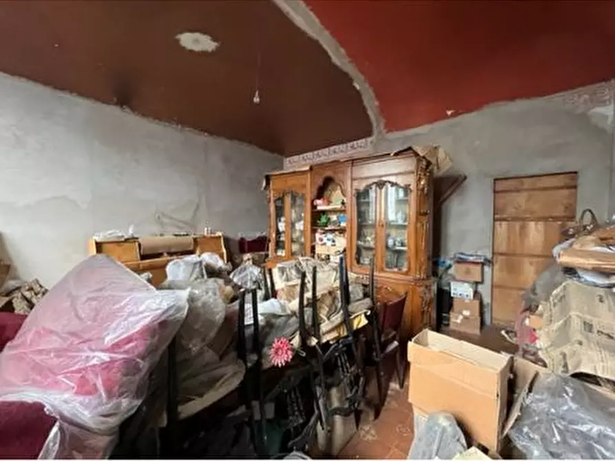 Immagine 33 di Palazzo in vendita  a Santarcangelo Di Romagna