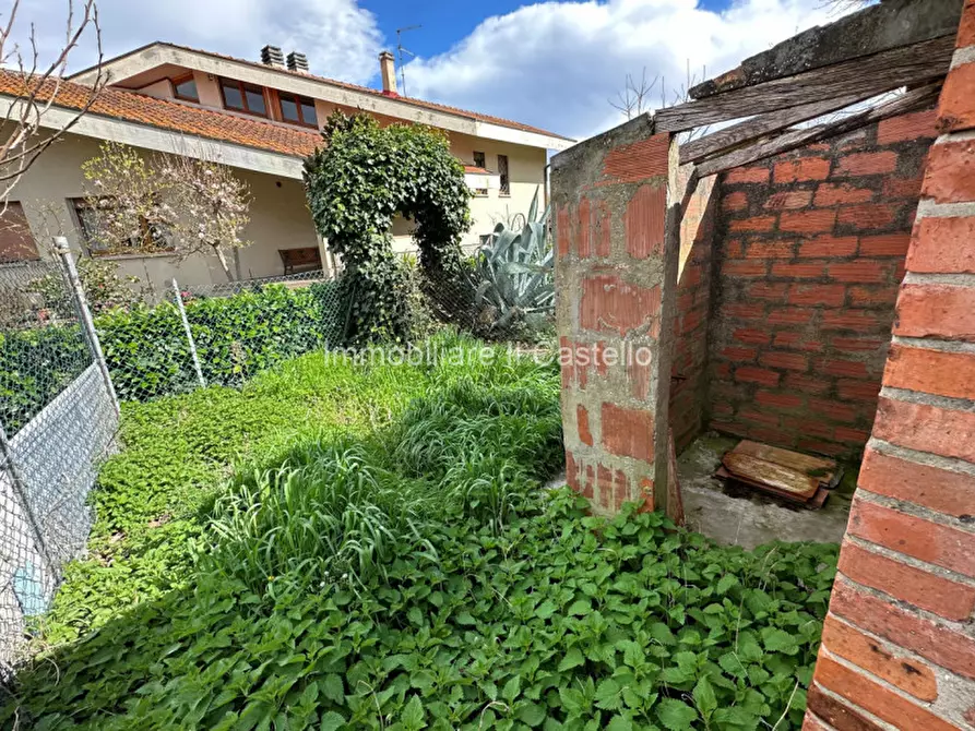 Immagine 8 di Rustico / casale in vendita  a Castiglione Del Lago