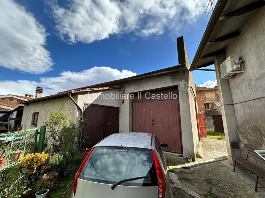 Immagine 11 di Rustico / casale in vendita  a Castiglione Del Lago