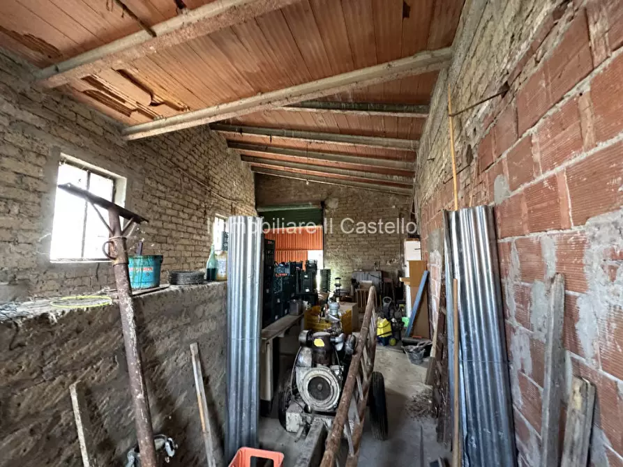 Immagine 17 di Rustico / casale in vendita  a Castiglione Del Lago