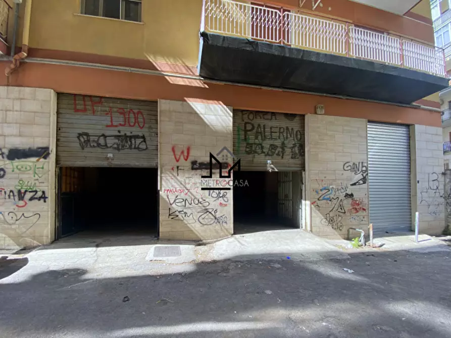 Immagine 2 di Appartamento in vendita  a Palermo