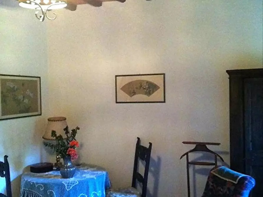 Immagine 26 di Villa in vendita  a Montevarchi