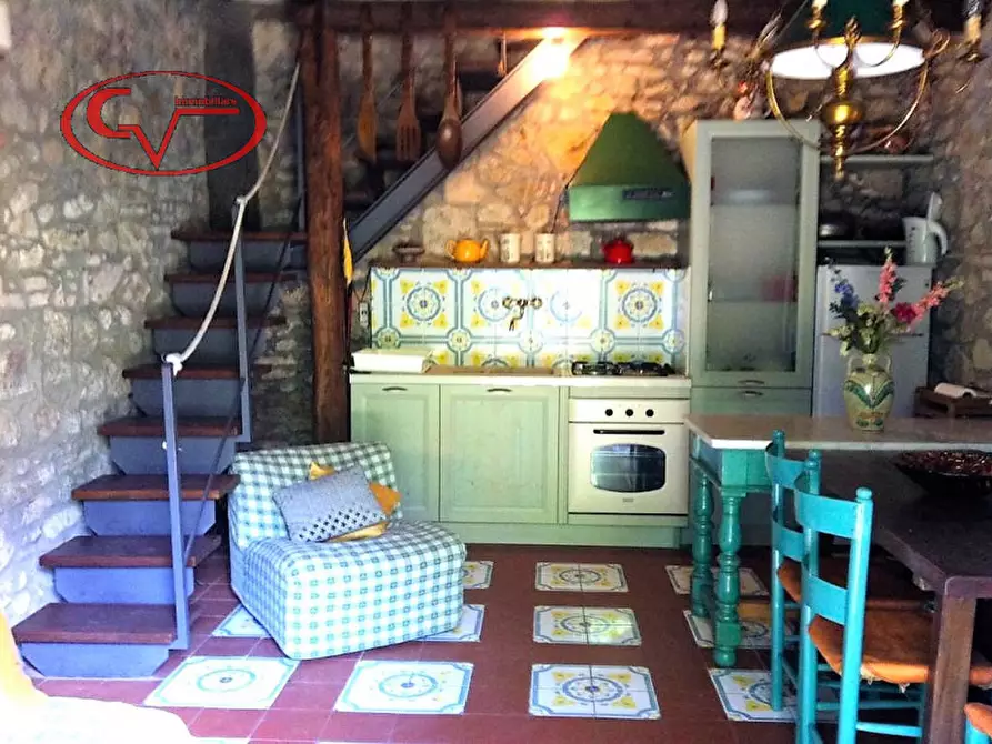 Immagine 33 di Villa in vendita  a Montevarchi