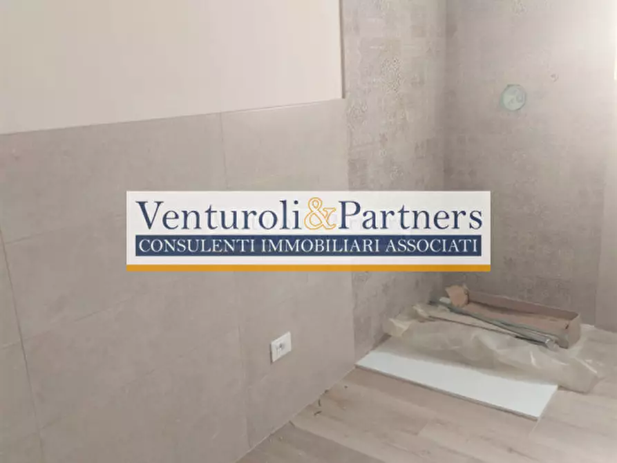 Immagine 11 di Villa in vendita  in via Belvedere a Manerba Del Garda