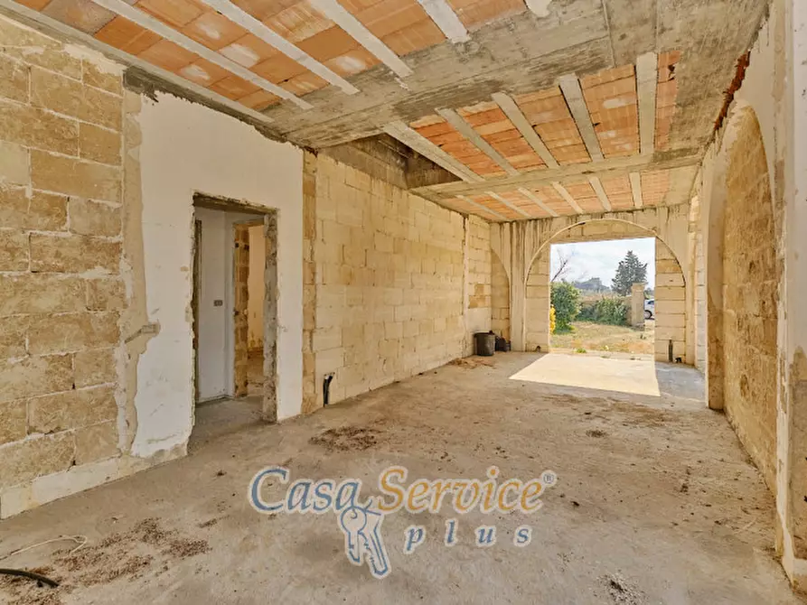 Immagine 22 di Villa in vendita  a Parabita