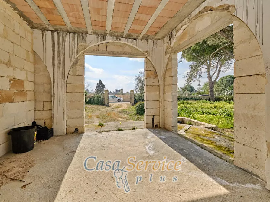 Immagine 23 di Villa in vendita  a Parabita