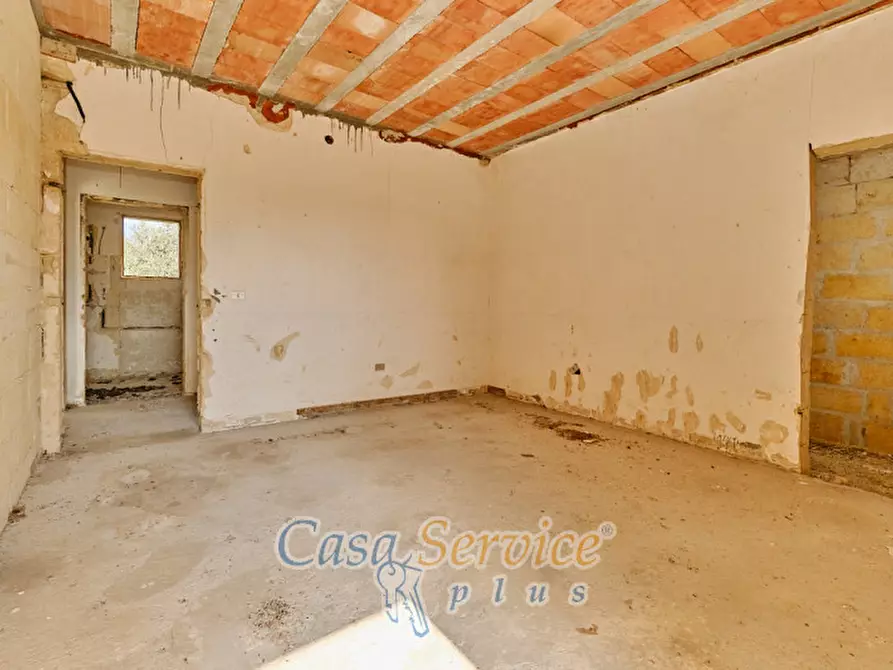 Immagine 25 di Villa in vendita  a Parabita