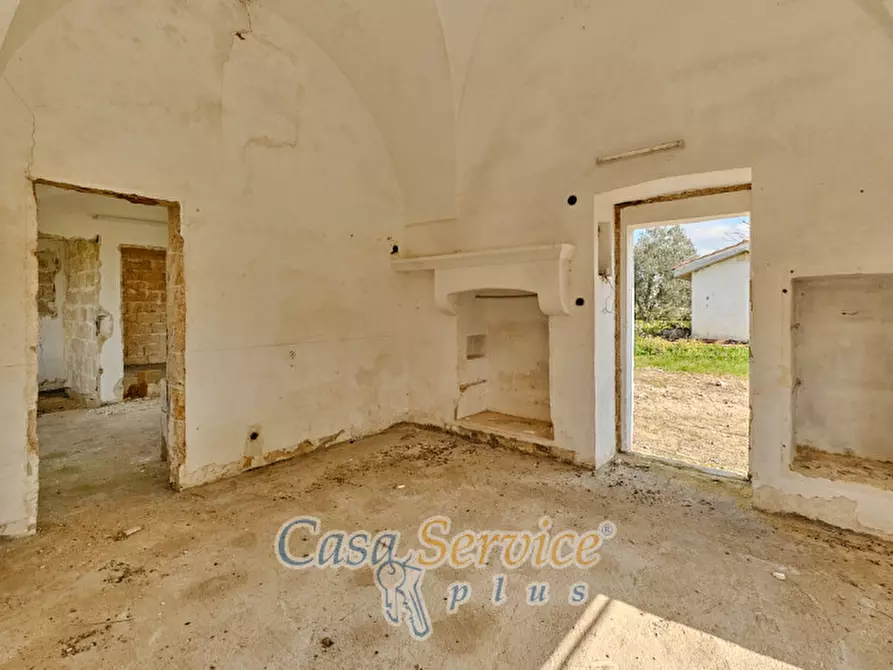 Immagine 34 di Villa in vendita  a Parabita