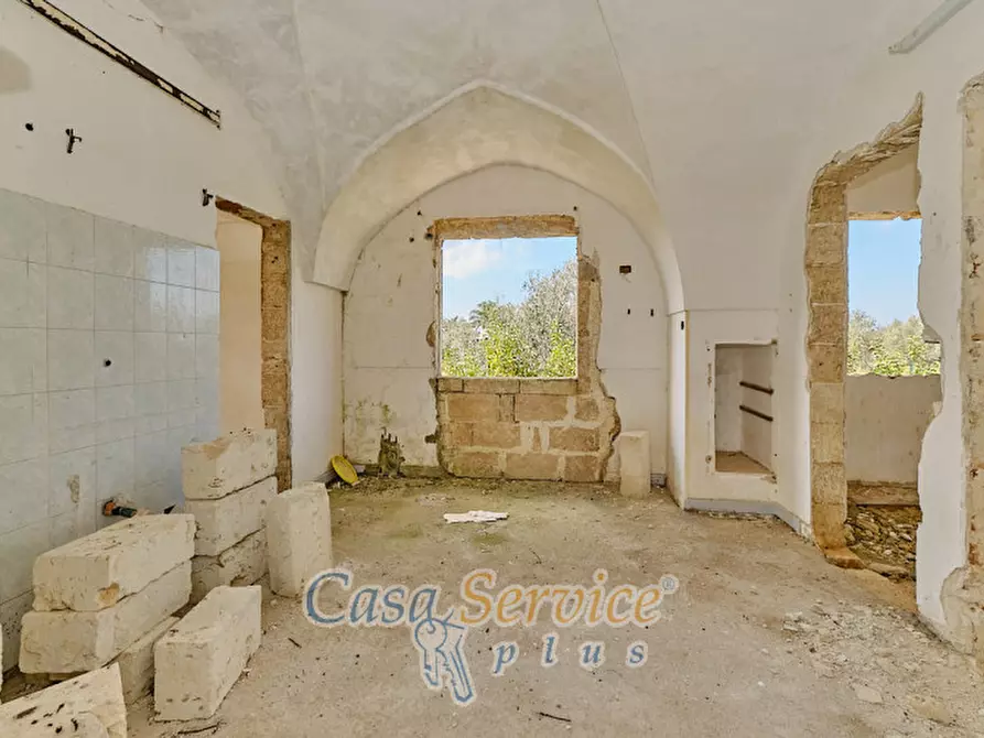 Immagine 38 di Villa in vendita  a Parabita