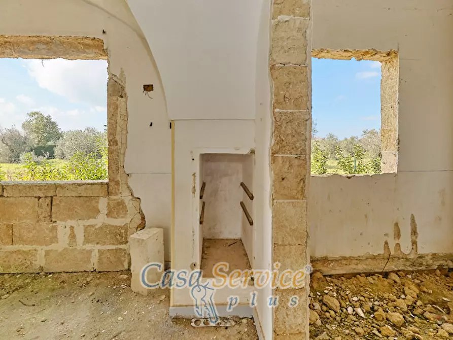 Immagine 40 di Villa in vendita  a Parabita