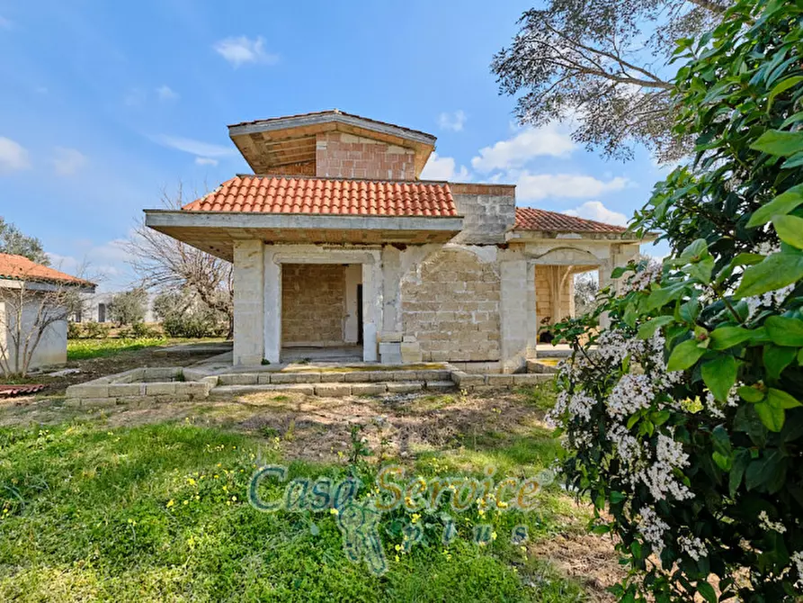 Immagine 45 di Villa in vendita  a Parabita