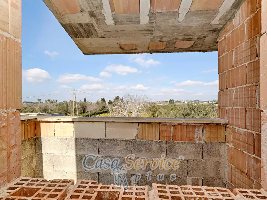 Immagine 49 di Villa in vendita  a Parabita