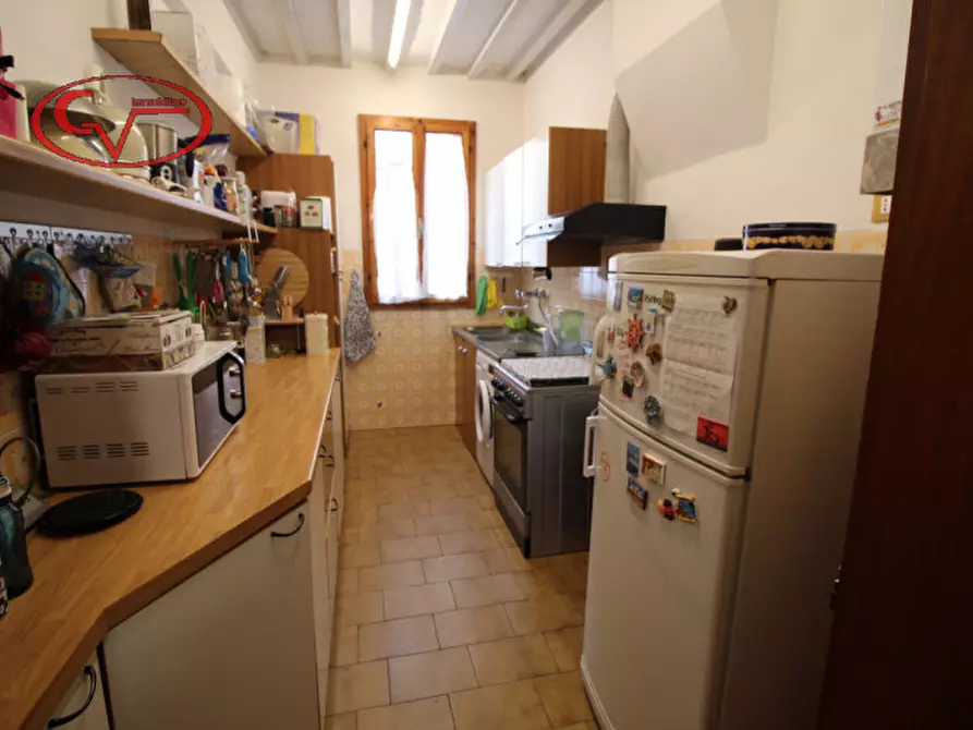 Immagine 6 di Palazzo in vendita  a San Giovanni Valdarno