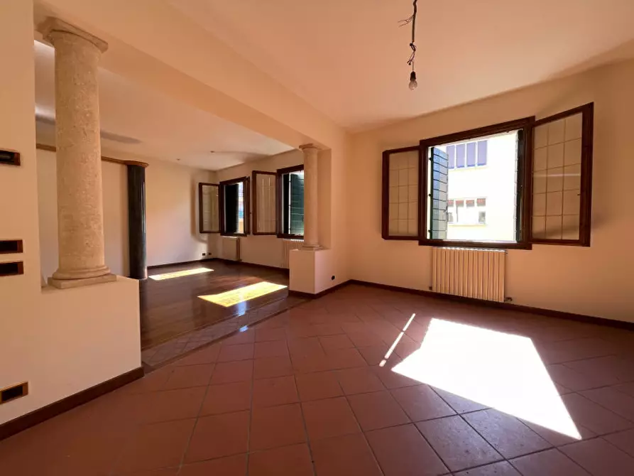 Immagine 3 di Appartamento in vendita  in Via Beato Pellegrino a Padova