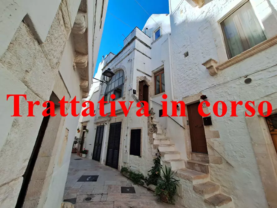 Immagine 1 di Casa indipendente in vendita  in via Giannone a Locorotondo