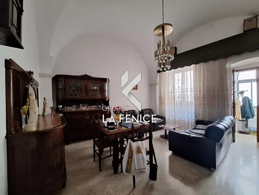 Immagine 3 di Casa indipendente in vendita  in via Giannone a Locorotondo