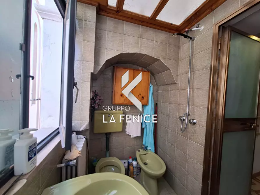 Immagine 15 di Casa indipendente in vendita  in via Giannone a Locorotondo