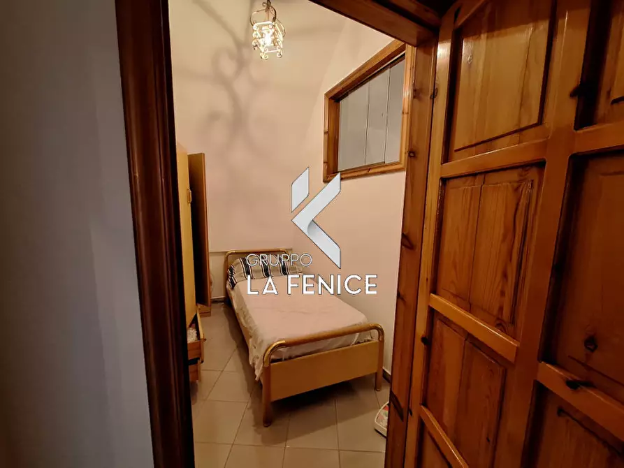 Immagine 29 di Casa indipendente in vendita  in via Giannone a Locorotondo