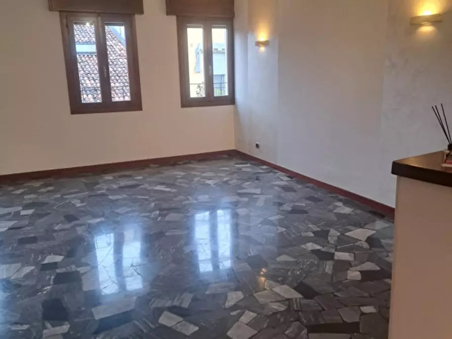 Immagine 1 di Appartamento in vendita  in santa croce a Padova