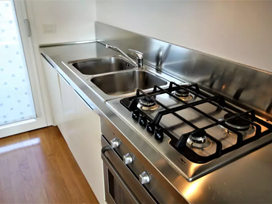 Immagine 11 di Attico in affitto  in via Colombara Ruffoni 22 a Lazise