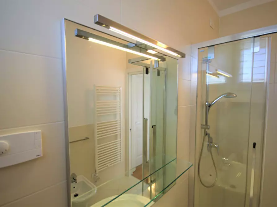 Immagine 24 di Attico in affitto  in via Colombara Ruffoni 22 a Lazise