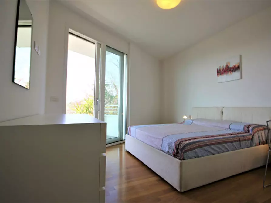 Immagine 35 di Attico in affitto  in via Colombara Ruffoni 22 a Lazise