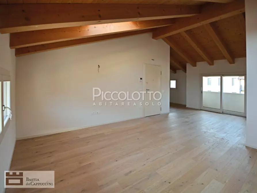 Immagine 2 di Appartamento in vendita  in Vicolo dei Cappuccini a Castelfranco Veneto