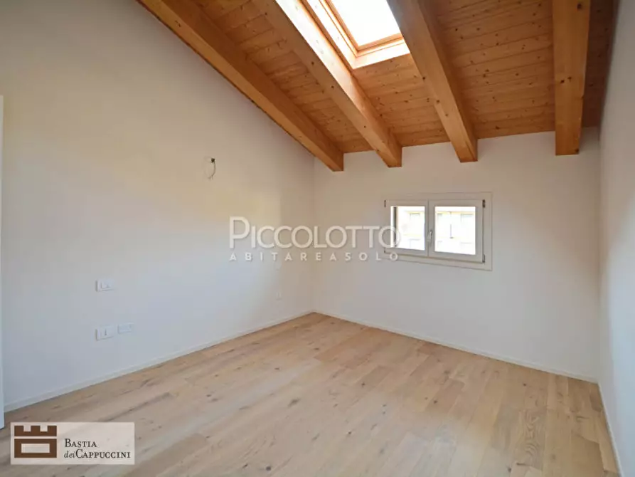 Immagine 11 di Appartamento in vendita  in Vicolo dei Cappuccini a Castelfranco Veneto