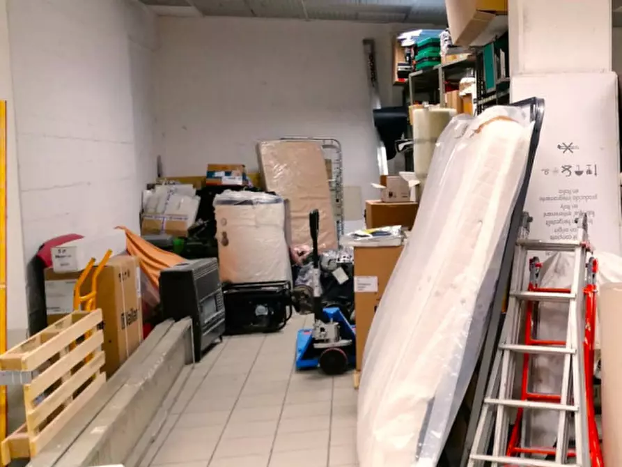 Immagine 13 di Ufficio in vendita  in via Benussi a Trieste