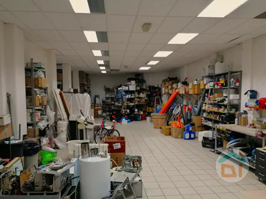 Immagine 16 di Ufficio in vendita  in via Benussi a Trieste