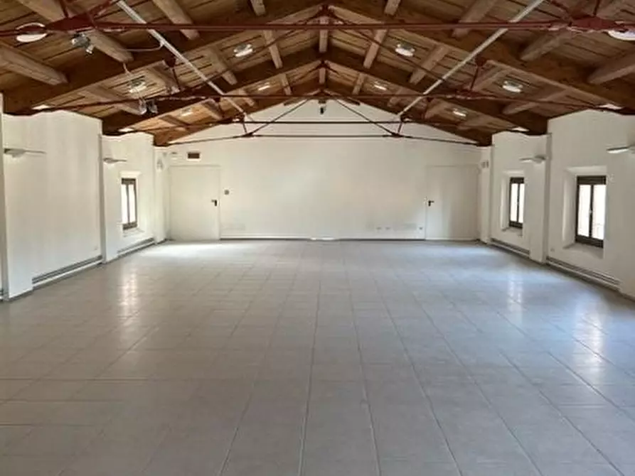 Immagine 6 di Ufficio in vendita  in Via Cesena a Montiano