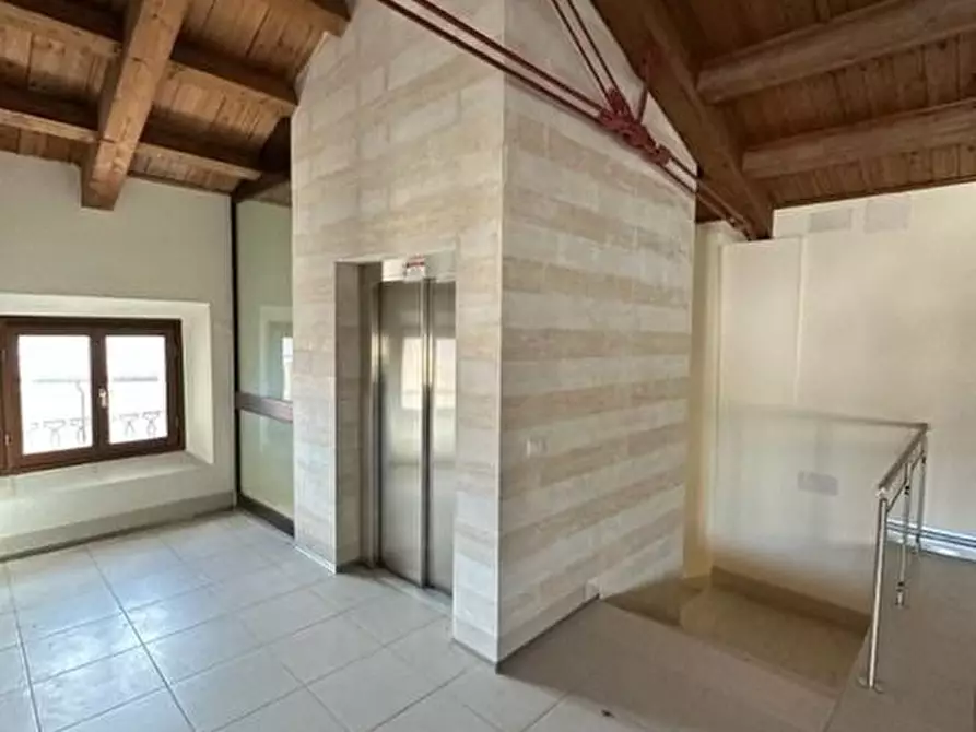 Immagine 9 di Ufficio in vendita  in Via Cesena a Montiano