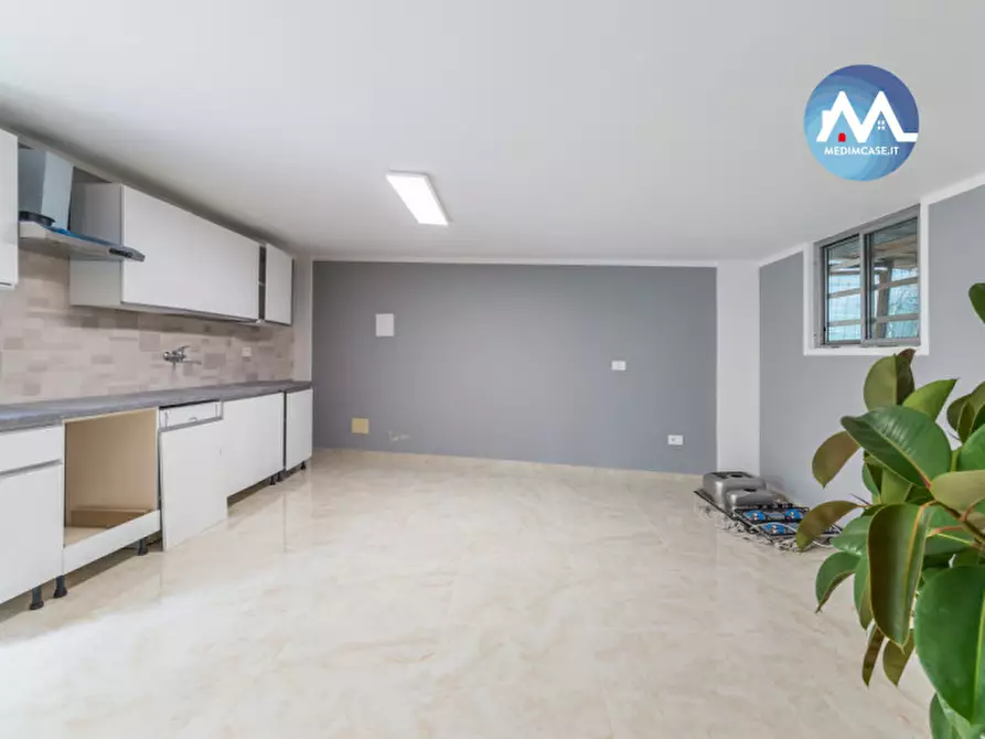 Immagine 29 di Casa bifamiliare in vendita  in via Basento 30 a Pesaro