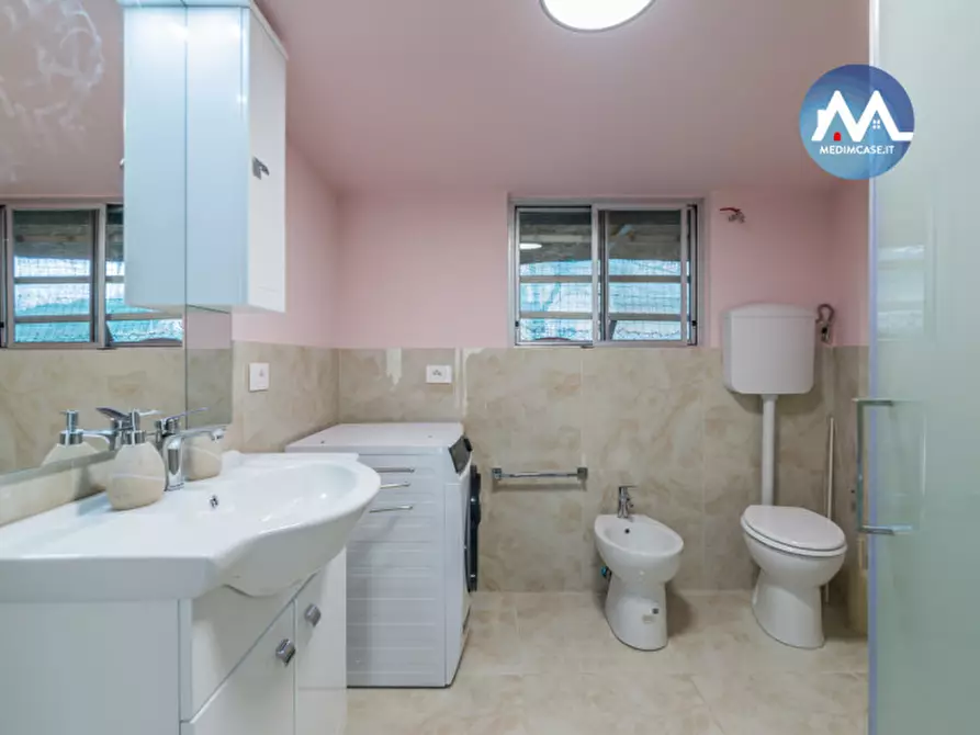 Immagine 31 di Casa bifamiliare in vendita  in via Basento 30 a Pesaro