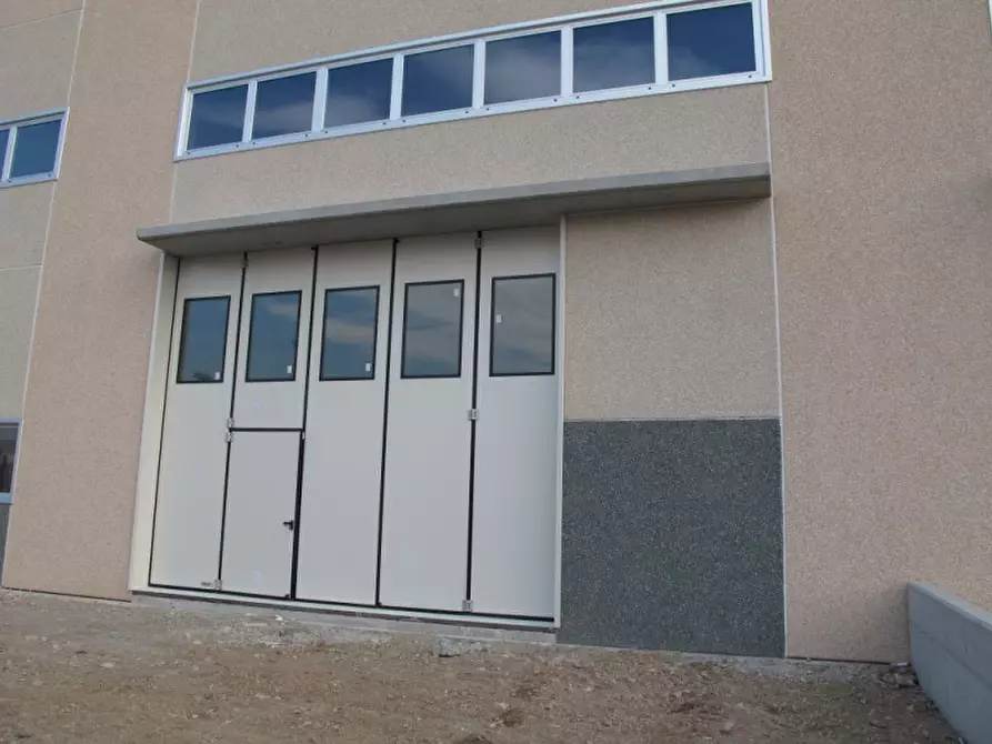 Immagine 2 di Capannone industriale in vendita  in via Zara a Montichiari