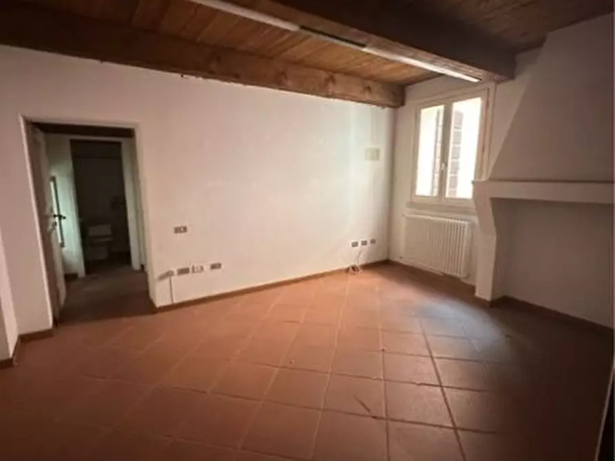 Immagine 10 di Ufficio in vendita  a Savignano Sul Rubicone