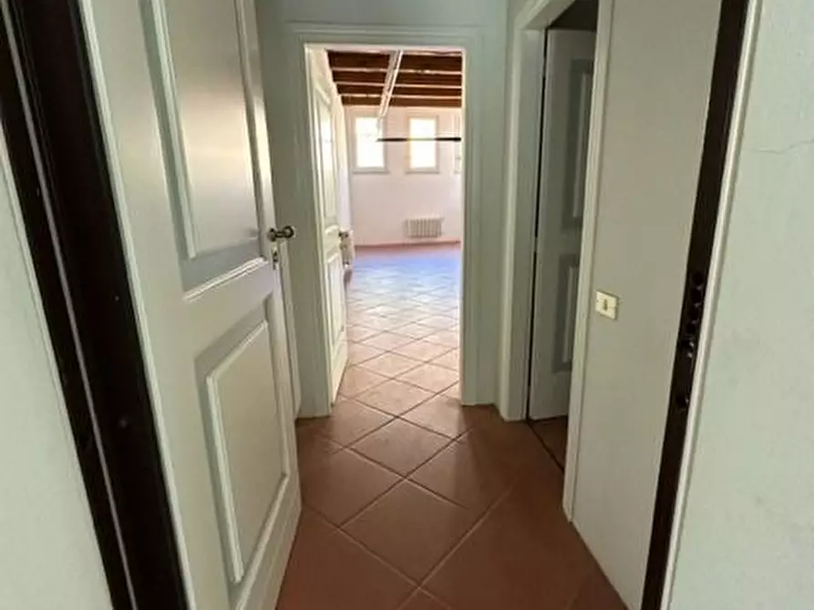 Immagine 38 di Ufficio in vendita  a Savignano Sul Rubicone