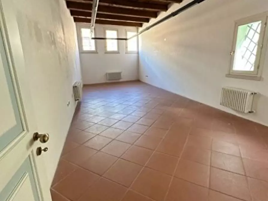 Immagine 39 di Ufficio in vendita  a Savignano Sul Rubicone
