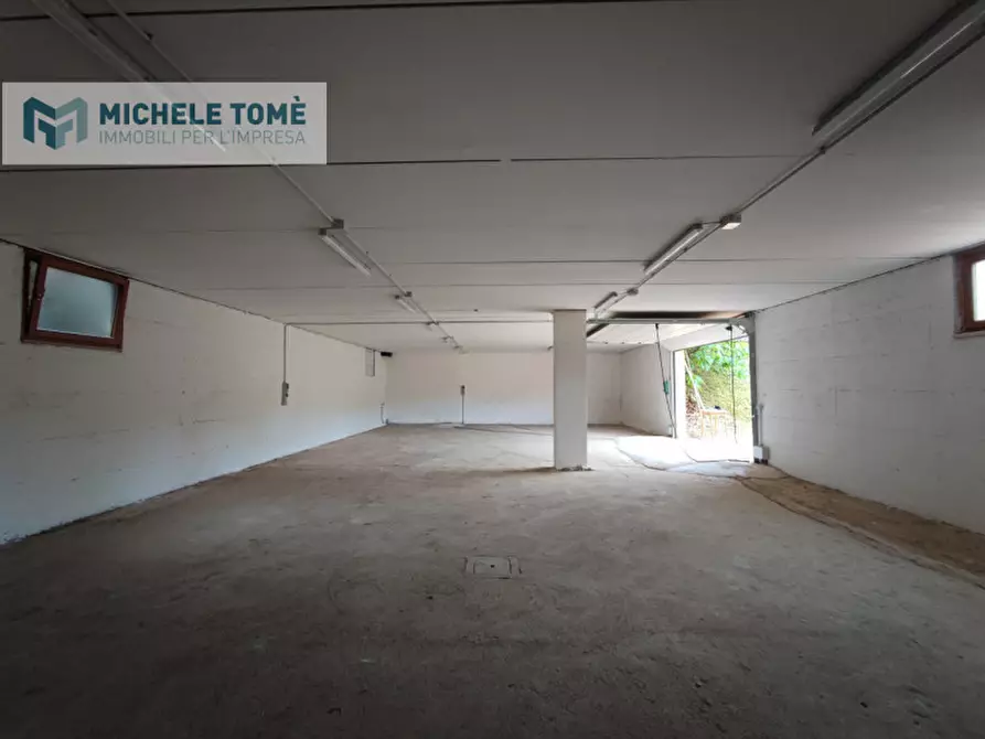 Immagine 11 di Magazzino in affitto  in Località Coletto a Rivoli Veronese