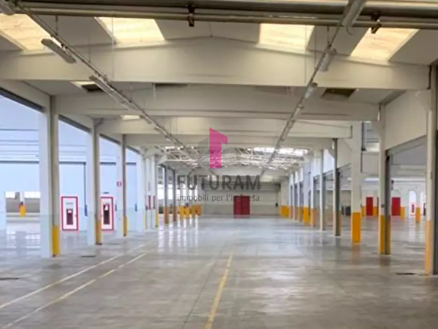 Immagine 2 di Capannone industriale in affitto  in viale amendola a Rovigo