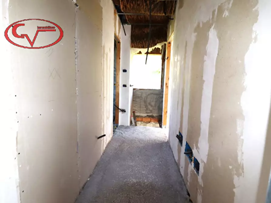 Immagine 12 di Casa indipendente in vendita  in levane a Montevarchi