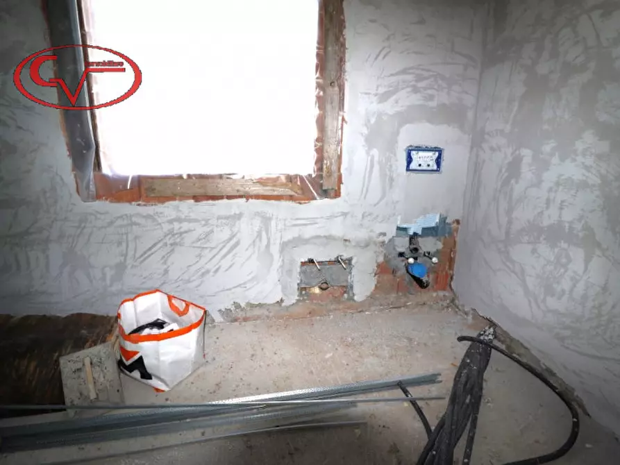 Immagine 13 di Casa indipendente in vendita  in levane a Montevarchi