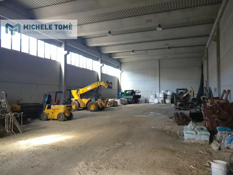 Immagine 1 di Capannone industriale in vendita  in via dei marmisti a Pastrengo