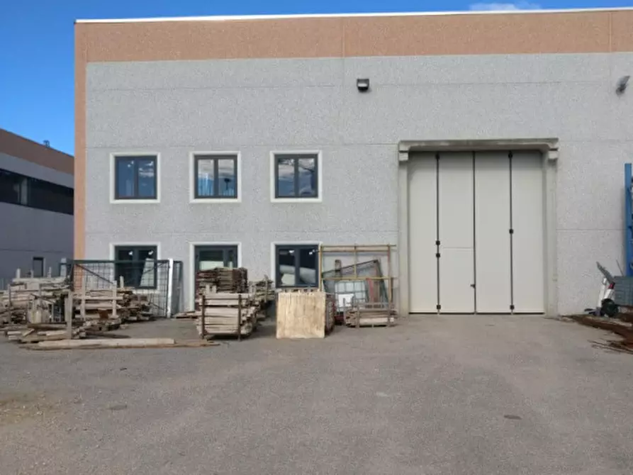 Immagine 3 di Capannone industriale in vendita  in via dei marmisti a Pastrengo
