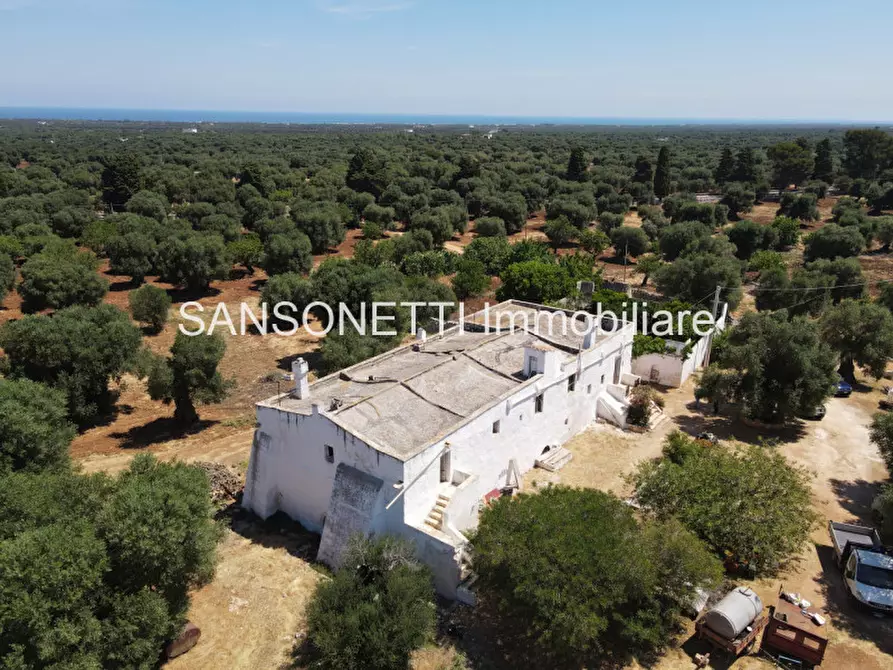 Immagine 17 di Rustico / casale in vendita  a Ostuni