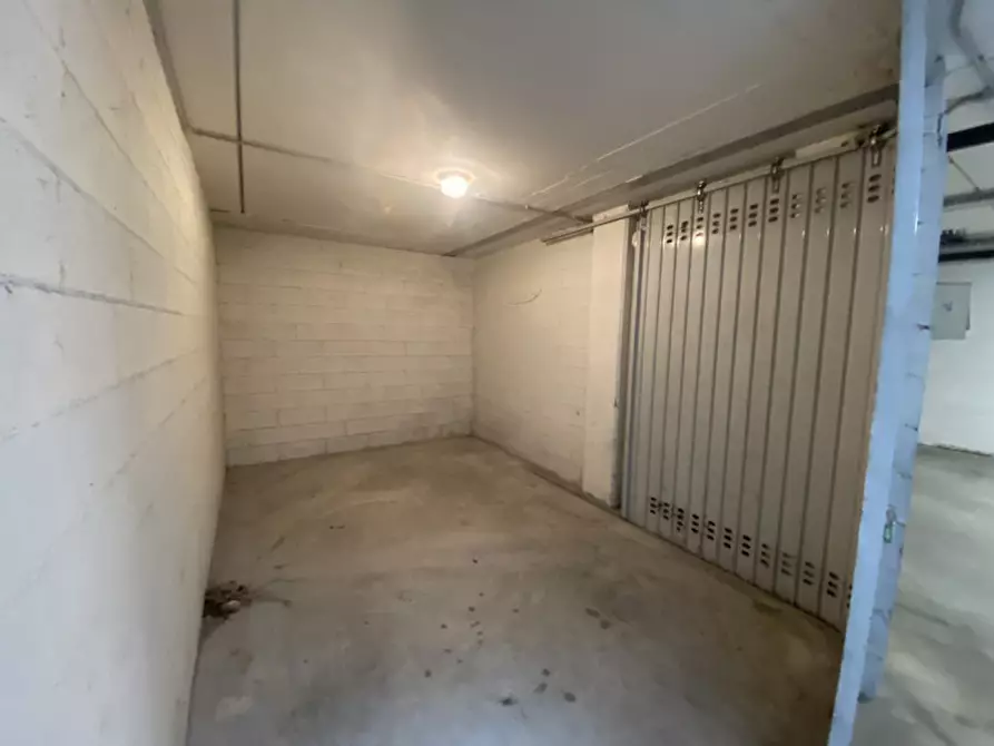 Immagine 8 di Garage in vendita  in Via Lazio a Rubano